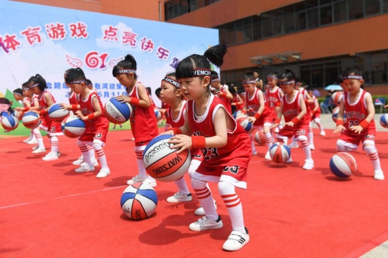 曼联看上葡超17岁后防神童，6000万欧基本能搞定，两大豪门也想买